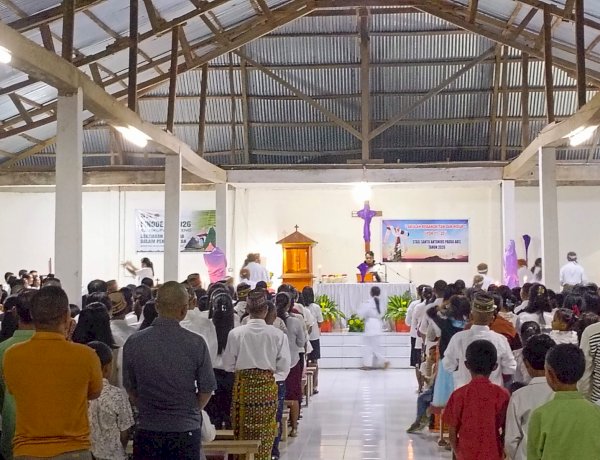 POLRES MANGGARAI POLDA NTT PASTIKAN MISA KAMIS PUTIH BERLANGSUNG AMAN, LANCAR, DAN KONDUSIF