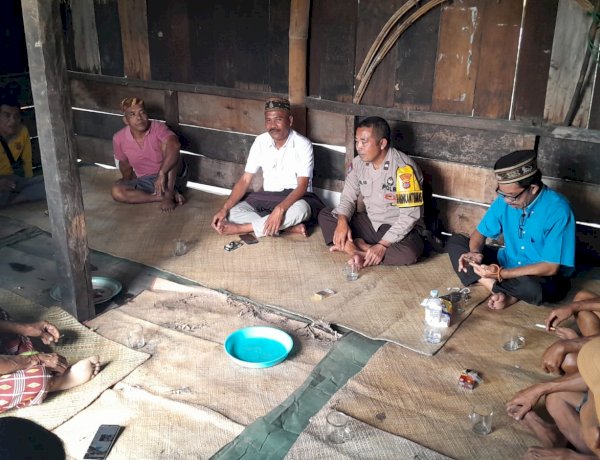 Bhabinkamtibmas Desa Buar Laksanakan Sambang Toko Adat, Perkuat Kamtibmas di Rahong Utara