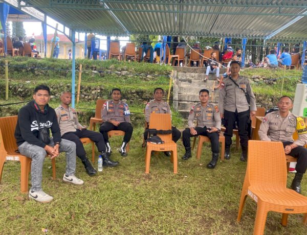 POLRES MANGGARAI LAKSANAKAN PENGAMANAN TURNAMEN SEPAK BOLA DAN VOLI DALAM RANGKA DIES NATALIS KE-67 UNIKA SANTU PAULUS RUTENG