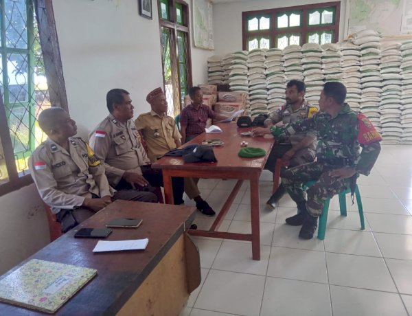 SINERGITAS POLRI DAN PEMERINTAH DESA, BHABINKAMTIBMAS REOK BARAT LAKSANAKAN MONITORING DAN SAMBANG DI DESA PARALANDO