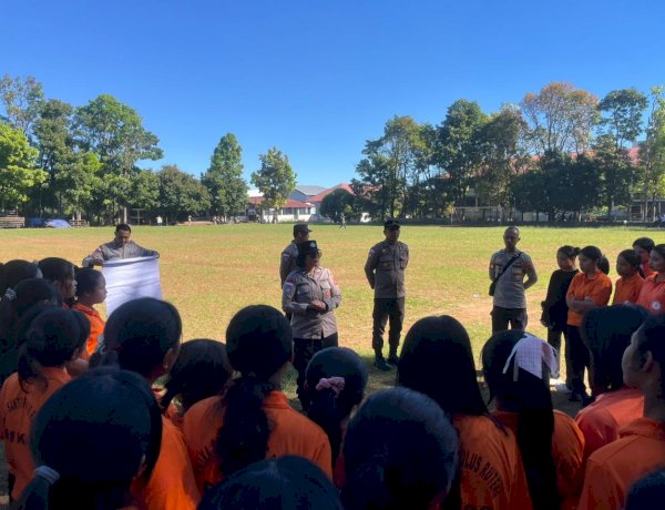 SAT BINMAS POLRES MANGGARAI SOSIALISASIKAN BAHAYA LOVE SCAMMING DAN PORNOGRAFI KEPADA MAHASISWI UNIKA SANTU PAULUS RUTENG