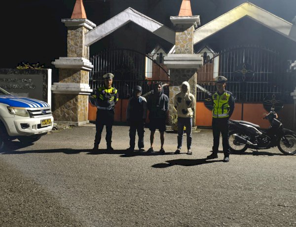 PATROLI MALAM SATLANTAS POLRES MANGGARAI, ANTISIPASI BALAP LIAR DAN TEKAN ANGKA KECELAKAAN LALU LINTAS