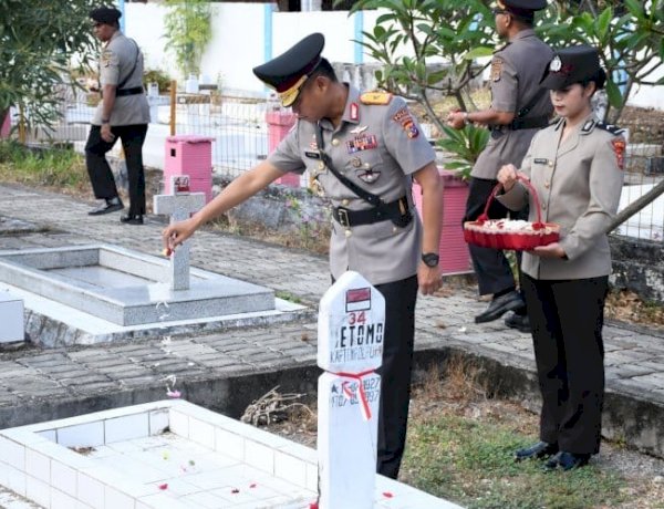 Polda NTT Gelar Upacara Ziarah Tabur Bunga di TMP Dharma Loka, Wujud Penghormatan kepada Jasa Para Pahlawan Jelang Hari Bhayangkara ke-80*