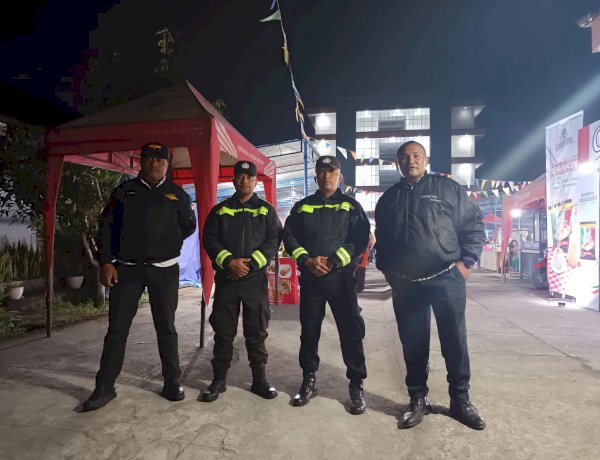 Bhabinkamtibmas Polres Manggarai Bersama Dinas Perhubungan Amankan Festival Ekonomi dan Bisnis di Kampus STIE Karya Ruteng