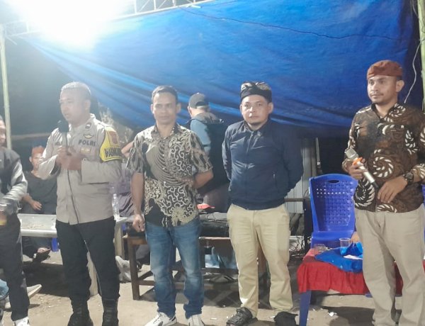 Bhabinkamtibmas Desa Buar Hadiri dan Pantau Pesta Sekolah, Perkuat Sinergi dengan Masyarakat dalam Menjaga Kamtibmas
