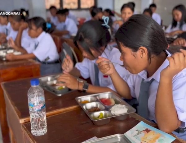 POLRES MANGGARAI BERKOMITMEN DUKUNG PENUH PROGRAM MAKAN BERGIZI GRATIS, SPPG LANGKE REMBONG PAU 3 YAYASAN KEMALA BHAYANGKARI RESMI BEROPERASI