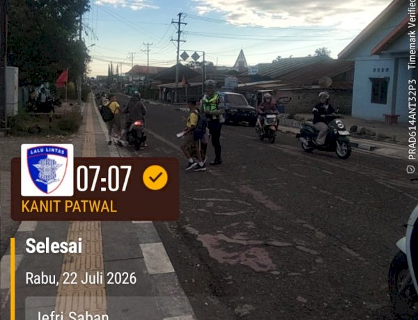 Satlantas Polres Manggarai Laksanakan Pengaturan Lalu Lintas Pagi Demi Kelancaran Aktivitas Masyarakat