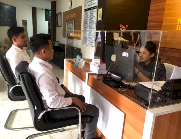 WUJUDKAN PROFESIONALITAS DAN KEPASTIAN HUKUM, SATRESKRIM POLRES MANGGARAI SERAHKAN BERKAS PERKARA PENYALAHGUNAAN BBM BERSUBSIDI KE KEJAKSAAN NEGERI MANGGARAI