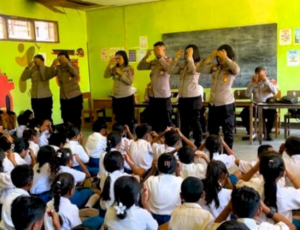 Trauma Healing, Terapi USEFT, dan Bantuan Kapolda NTT Hadirkan Senyum Anak-Anak Terdampak di Adonara Timur