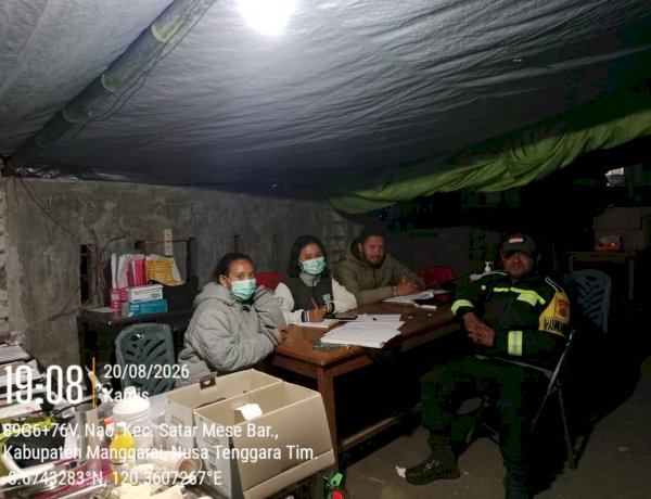 Bhabinkamtibmas Desa Nao Sambangi Posko Kesehatan, Pastikan Warga Terdampak Gempa Mendapat Perhatian