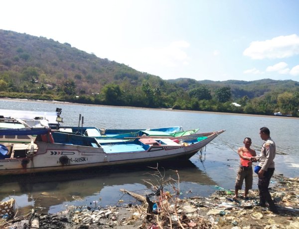 Satpolairud Polres Manggarai Sambangi Nelayan di Pesisir Sungai Wae Pesi, Imbau Waspada Gempa dan Gelombang Tinggi
