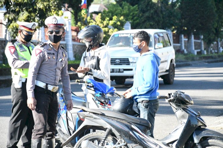 Hari ke- 3 OPS Turangga - 2020, Sat Lantas Polres Manggarai Imbau Pengendara