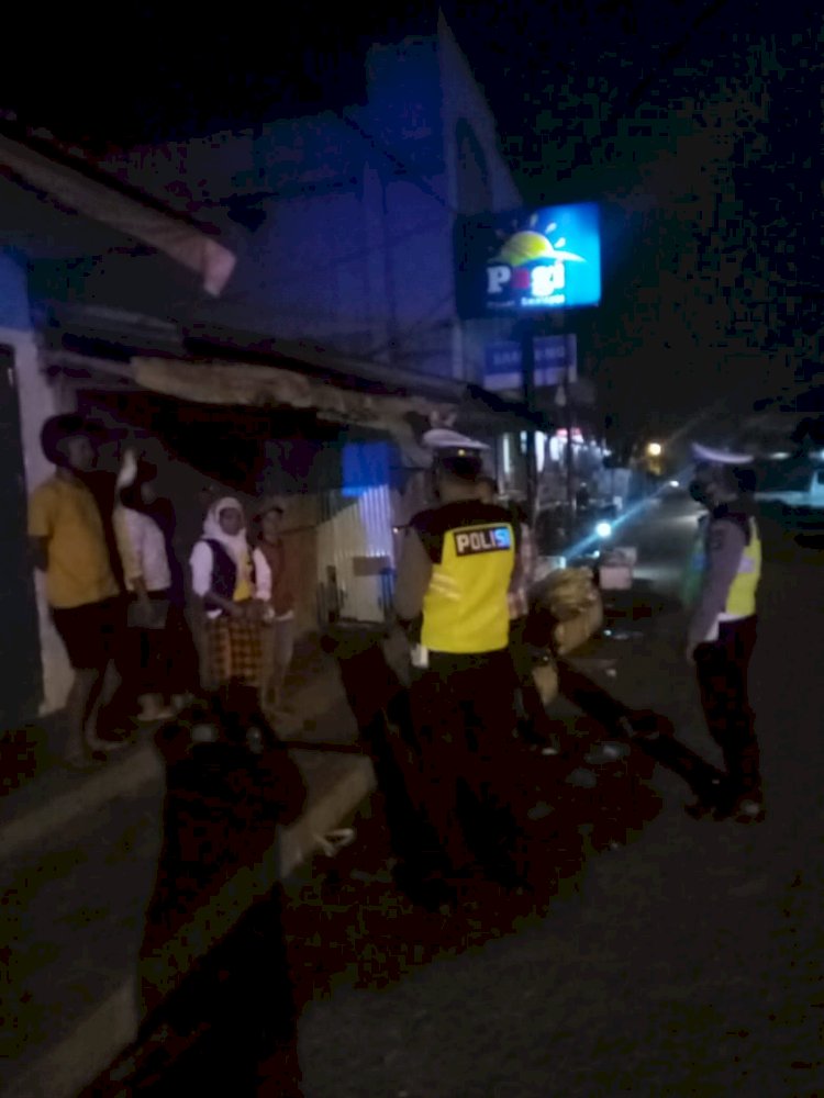 Lihat Kerumunan Saat Lakukan Patroli Malam, Sat Lantas Polres Manggarai Beri Teguran Lisan.