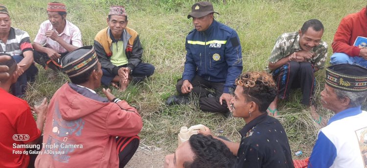 Sambang Warga Ini Yang Disampaikan Bhabinkamtibmas Kec. Satar Mese