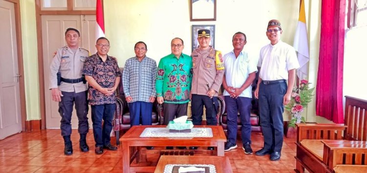 Kapolres Manggarai Sambangi Keuskupan Ruteng