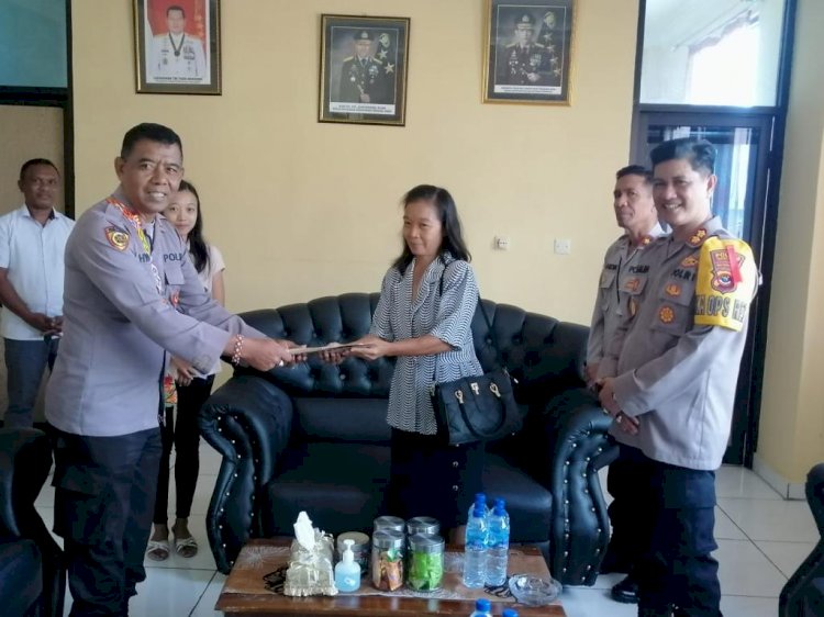 Sumbangan Duka Polres Manggarai Bagi Keluarga Alm. AKP Edy Sumirat