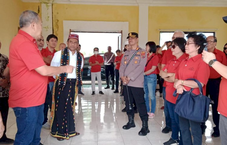 KAPOLRES MANGGARAI HADIRI PERESMIAN KAPELA STASI SANTO NICOLAS COPU