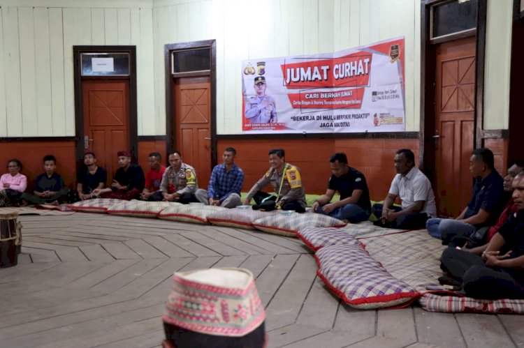 Jumat Curhat,Polres Manggarai Sambangi Rumah Gendang Tenda