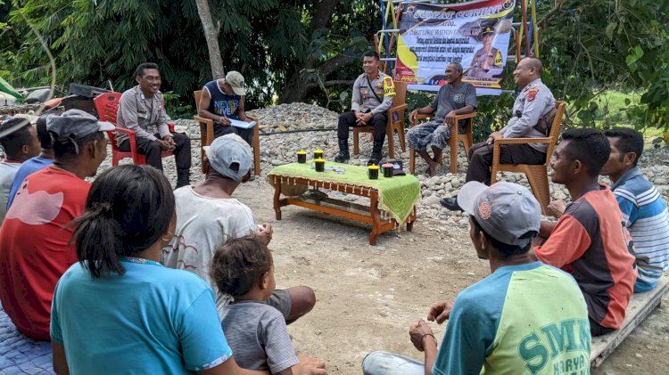 Polsek Reo Respon Keluhan Masyarakat dalam Kegiatan Jumat Curhat