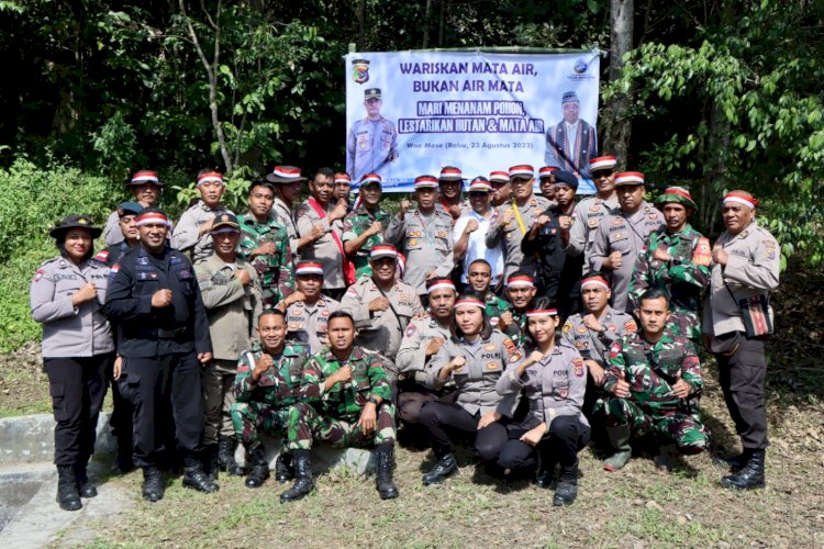 Polres Manggarai Laksanakan program : Polri Lestarikan Negeri Penghijauan Sejak Dini melalui aksi Penanaman pohon serentak