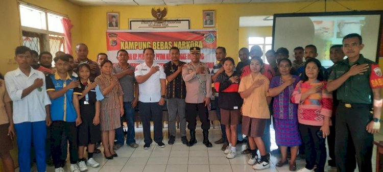 SOSIALISASI PENYALAHGUNAAN NARKOBA DI KAMPUNG BEBAS NARKOBA KELURAHAN PITAK, KECAMATAN LANGKE REMBONG, KABUPATEN MANGGARAI