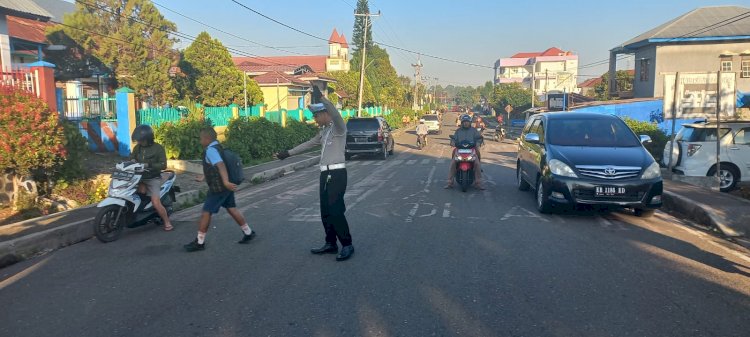 Personel Sat Lantas Polres Manggarai Gelar Apel Pagi Persiapan Pelaksanaan Gatur Pagi