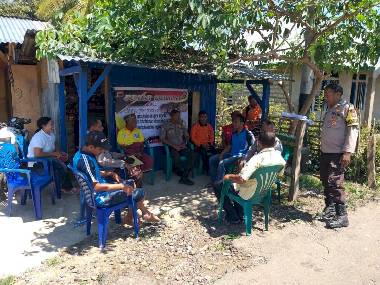 Jumat Curhat Polsek Reo di Kampung Mbawar, Desa. Bajak, Kecamatan Reok, Warga dukung Aktifkan Pos kamling