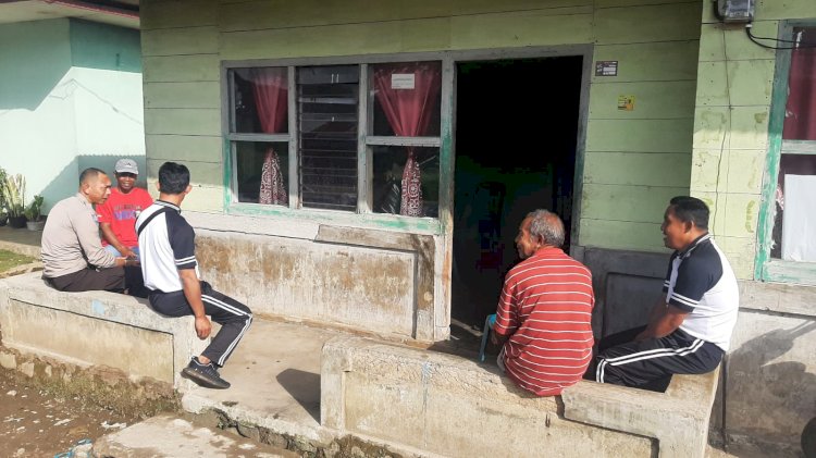 Bhabinkamtibmas Kec. Langke Rembong Sambangi Warga dalam Upaya Menjaga Kamtibmas