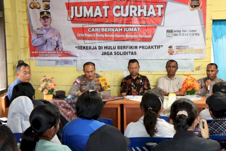 Polres Manggarai gelar Jumat Curhat, Cari Berkah Jumat di Kantor Kelurahan Bangka Leda