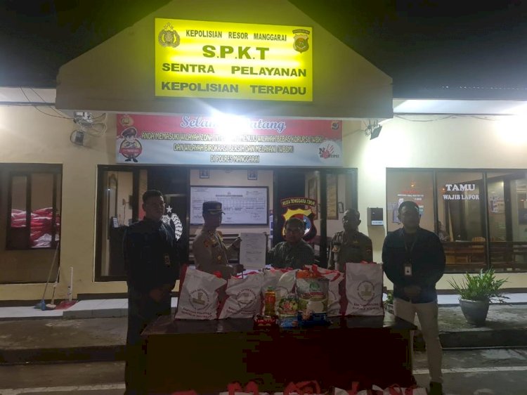 Penyerahan Simbolis Paket Bantuan Presiden RI untuk Masyarakat Pra Sejahtera di Manggarai