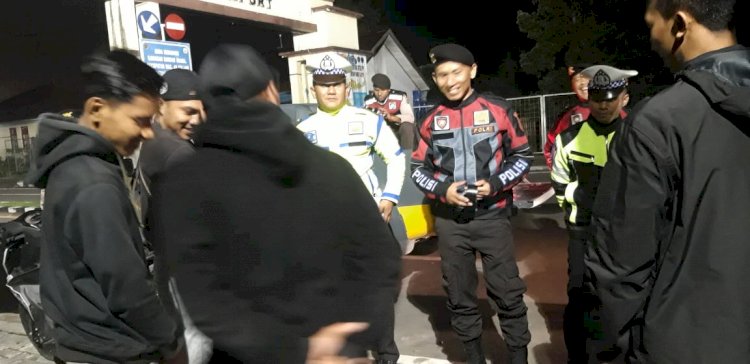 Patroli Perintis Satuan Samapta Polres Manggarai Jaga Situasi Kamtibmas di Kota Ruteng