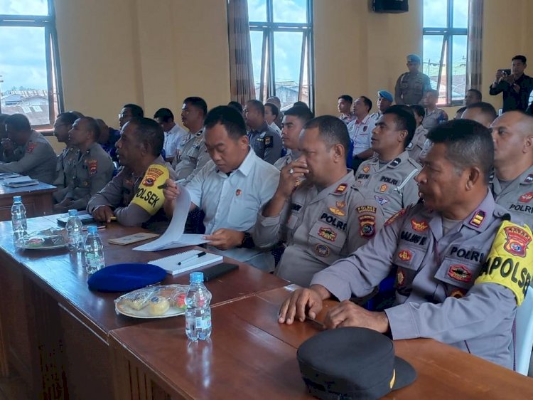 Kabid Propam Polda NTT Sosialisasi Pembinaan Etika dan Pencegahan Perilaku Penyimpangan di Polres Manggarai