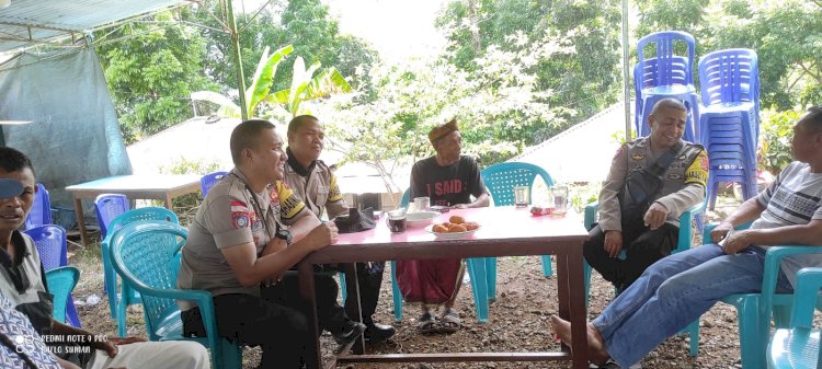 Patroli dan Himbauan Kamtibmas oleh Bhabinkamtibmas di Desa Golo Cador, Kecamatan Wae Ri'i, Kabupaten Manggarai