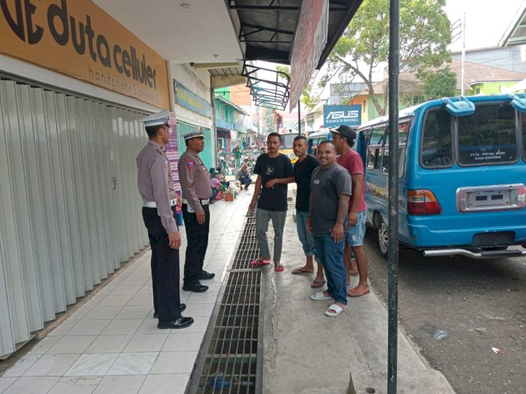 Satuan Lalu Lintas Polres Manggarai Rutin Lakukan Patroli KRYD, PAMTURLALIN, dan Himbauan KamseLTibCar Lantas di Seputaran Kota Ruteng.