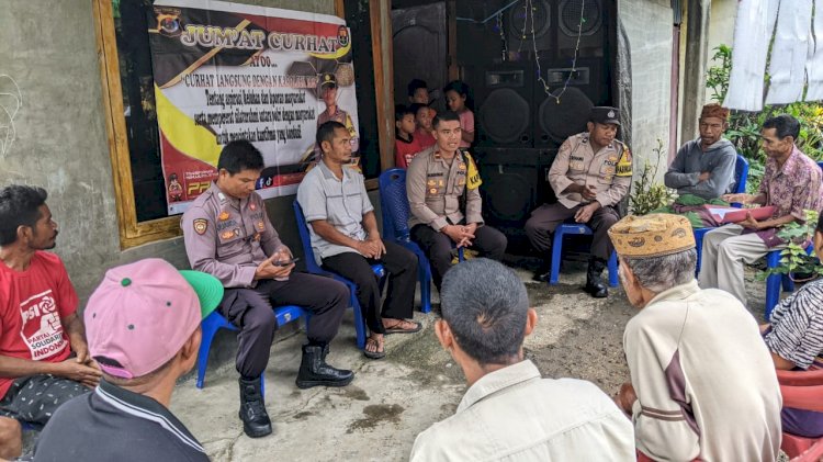 Jumat Curhat Polsek Reo: Kapolsek Mendengarkan Keluhan dan Memberikan Solusi