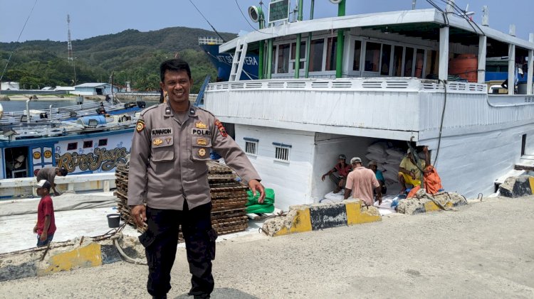 Pengamanan Aktivitas Bongkar Muat di Pelabuhan Laut Kelas II Reo Berlangsung Lancar