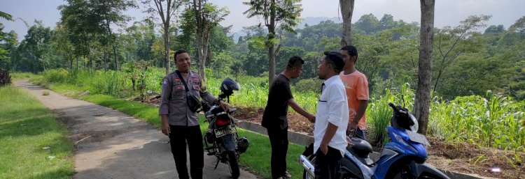Bhabinkamtibmas BRIPKA Adrianus G Suman Sambangi Dusun Tebok, Desa Golo Cador Kec Wae Ri'i Kabupaten Manggarai