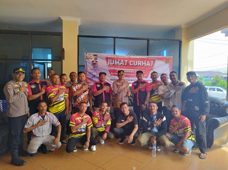 Kapolres Manggarai Pimpin Jumat Curhat Polres Manggarai: Jalin Komunikasi dengan Masyarakat.