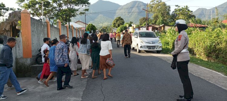 Polres Manggarai Pastikan Keamanan Ibadah Minggu di Gereja-Gereja Kabupaten Manggarai