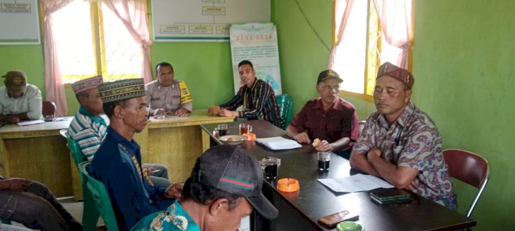 Bhabinkamtibmas Kecamatan Ruteng, Bripka Fransiskus Xaverius Narsi Janggur, Laksanakan Patroli dan Sambangi Kantor Desa Compang Dalo