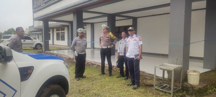 Sat. Lantas Polres Manggarai lakukan Pengecekan Rolakir dalam rangka Pengamanan Rapat Umum Capres No. Urut 3 di Kabupaten Manggarai