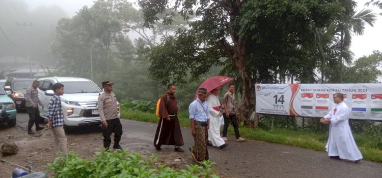 Kapolsek Cibal Pimpin Pengamanan Acara Pemberkatan dan Peresmian Gereja Stasi St. Gabriel Beawaek Paroki Kristus Raja Pagal