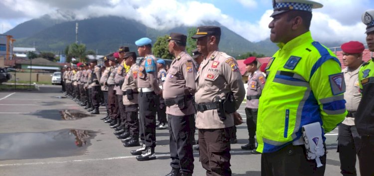 Operasi Mantap Brata: Kapolres Manggarai Pimpin Apel Pengecekan Kesiapan Pengamanan PSU