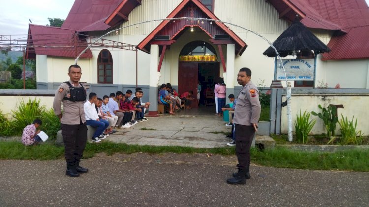 Polsek Cibal Lakukan Pengamanan pada Perayaan Misa di Gereja Paroki KRISTUS RAJA PAGAL