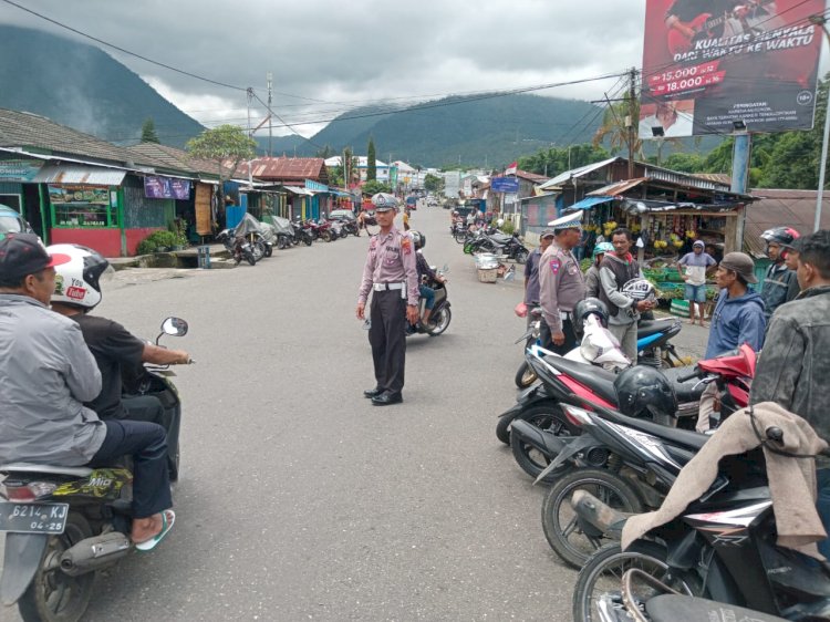 PATROLI KRYD, PAMTURLALIN, DAN HIMBAUAN KAMSELTIBCAR LANTAS DI SEPUTARAN KOTA RUTENG