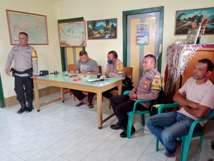 Persiapan Perayaan Paskah, Kapospol Lelak dan Bhabinkamtibmas lakukan Patroli dan Sambang di Paroki Rejeng.