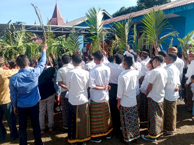 Personel Polsek Cibal Lakukan Pengamanan  Perayaan Misa Minggu Palma