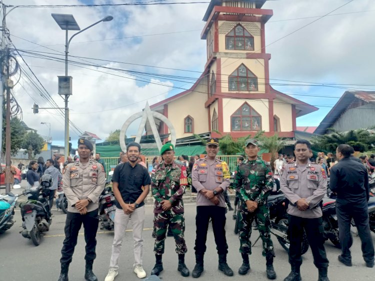 Operasi Samana Santa Turangga-2024: Polres Manggarai Terjunkan Personel Pengamanan Prosesi Jalan Salib Tri Hari Suci JUMAT AGUNG Masa Pra Paskah Tahun 2024