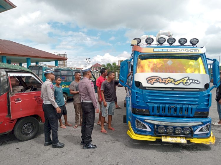 Jelang Mudik Lebaran, Satuan Lalu Lintas Polres Manggarai Lakukan Patroli KRYD, Pamturlalin, dan Himbauan Kamseltibcar Lantas di Seputaran Kota Ruteng