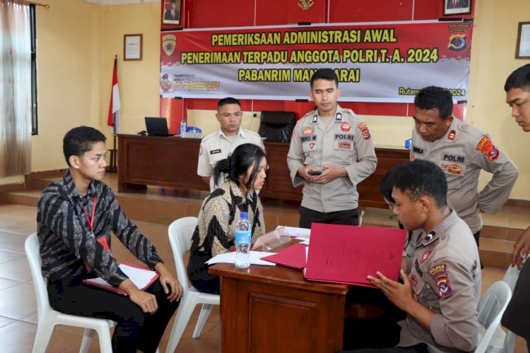 Pemeriksaan Administrasi Awal Seleksi Penerimaan TARUNA/I AKPOL T.A. 2024 di Polres Manggarai